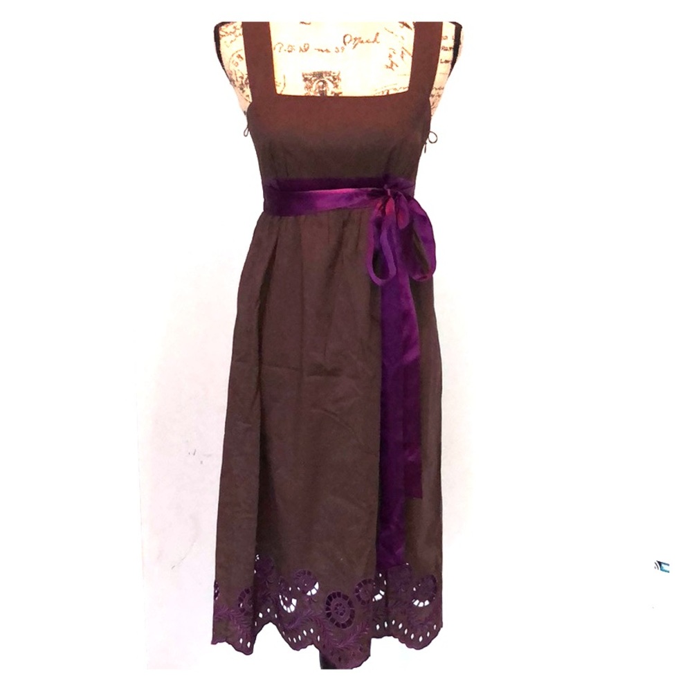 Brown dress